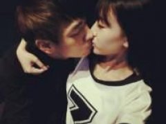 qq男生吻女生头像图片